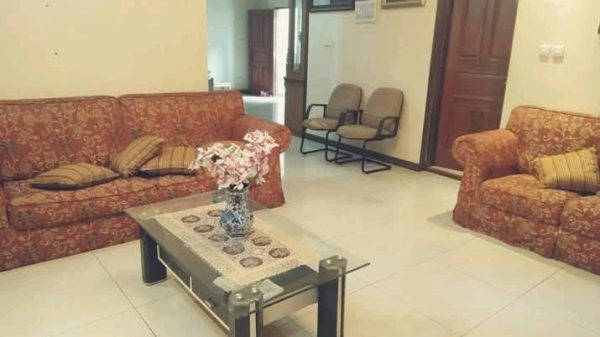 Rumah Bagus 2,5 Lantai Di Komplek Cengkareng Indah Jkt Barat - Gambar 16