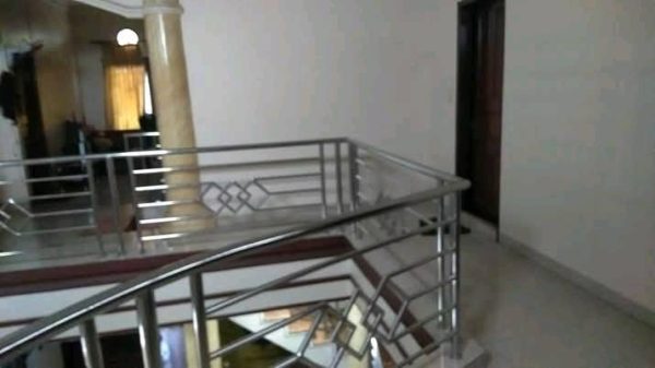 Rumah Bagus 2,5 Lantai Di Komplek Cengkareng Indah Jkt Barat - Gambar 8