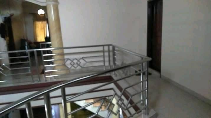 Rumah Bagus 2,5 Lantai Di Komplek Cengkareng Indah Jkt Barat - Gambar 8
