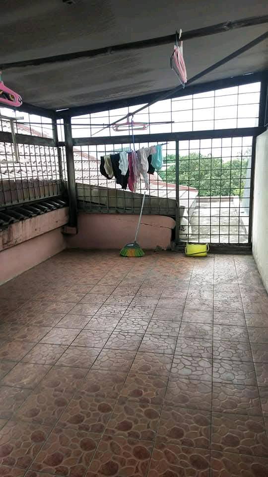 Rumah Bagus 2,5 Lantai Di Komplek Cengkareng Indah Jkt Barat - Gambar 2