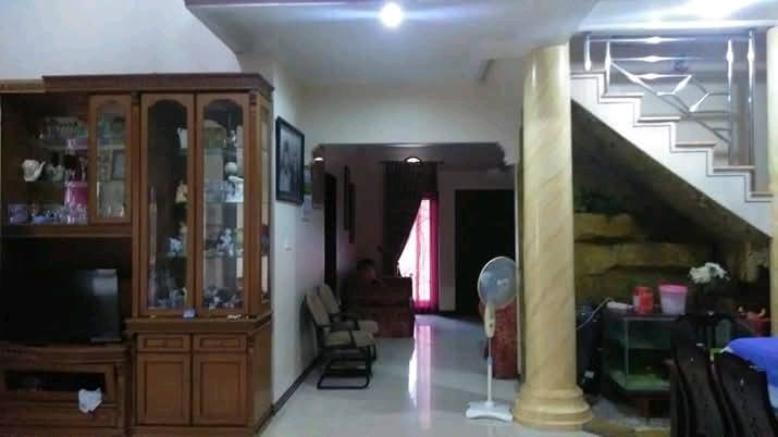 Rumah Bagus 2,5 Lantai Di Komplek Cengkareng Indah Jkt Barat - Gambar 10